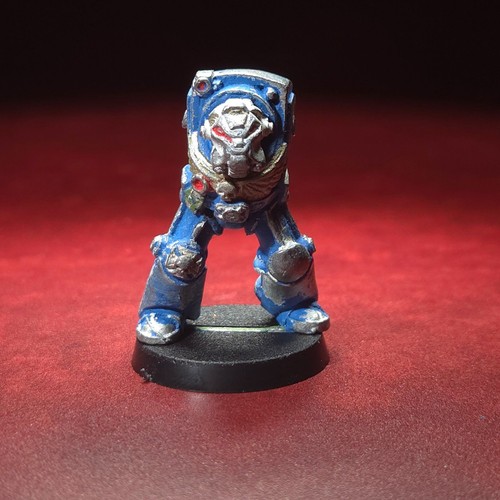 Warhammer 40k space marine - space,